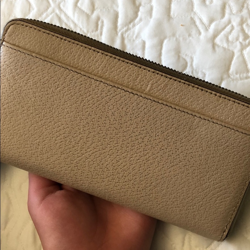 Kate Spade Wallet - Picture 5 of 6